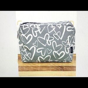 NGIL Heart Grey/White Cosmetics Case NWT